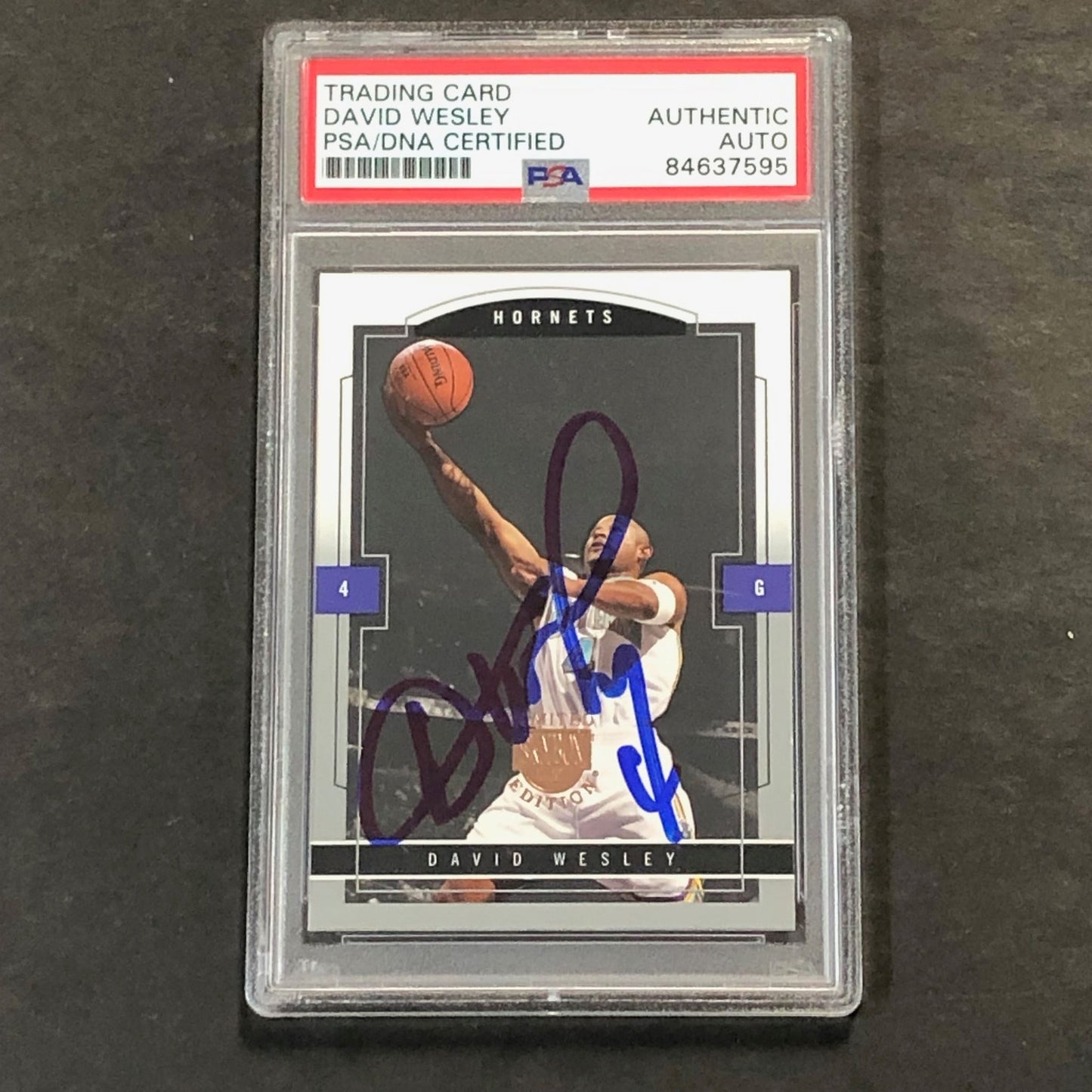 2003-04 NBA Fleer #18 David Wesley Signed Card AUTO PSA Slabbed Hornets