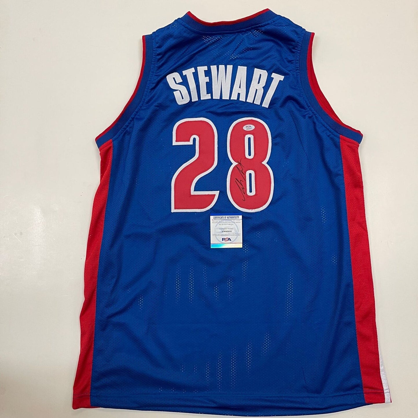 Isaiah Stewart signed jersey PSA/DNA Detroit Pistons Autographed