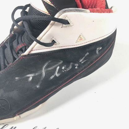 Dwyane Wade Player Exclusive Signed Shoes PSA/DNA LOA Miami Heat PE