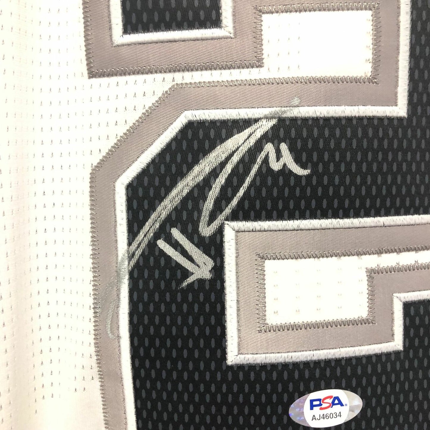 Tim Duncan signed jersey PSA/DNA San Antonio Spurs Autographed