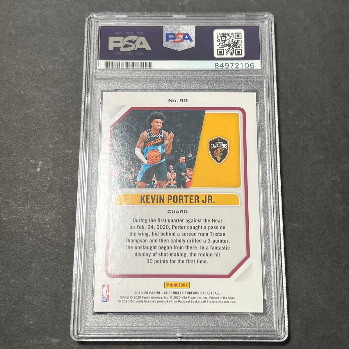 2019-20 Panini Chronicles Threads #99 Kevin Porter Jr. Signed Card PSA Slabbed C