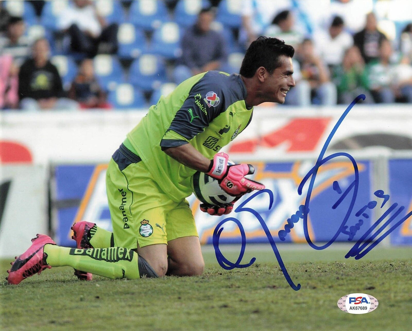 OSWALDO SANTOS signed 8x10 photo PSA/DNA Santos Laguna Autographed