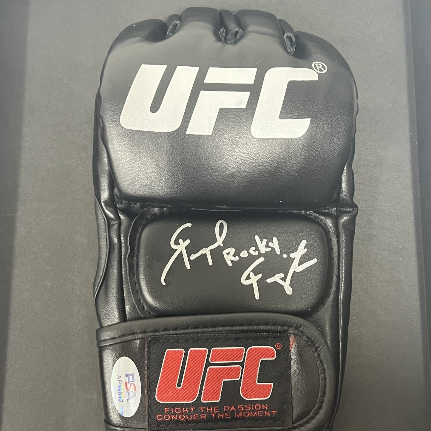 Raquel Pennington Signed Wrestling Glove PSA