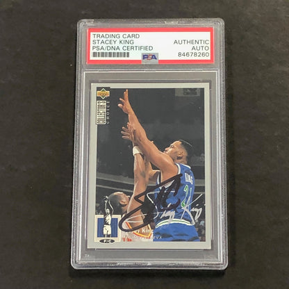 1994-95 Upper Deck Collector's Choice #28 Stacey King Signed Card AUTO PSA Slabb