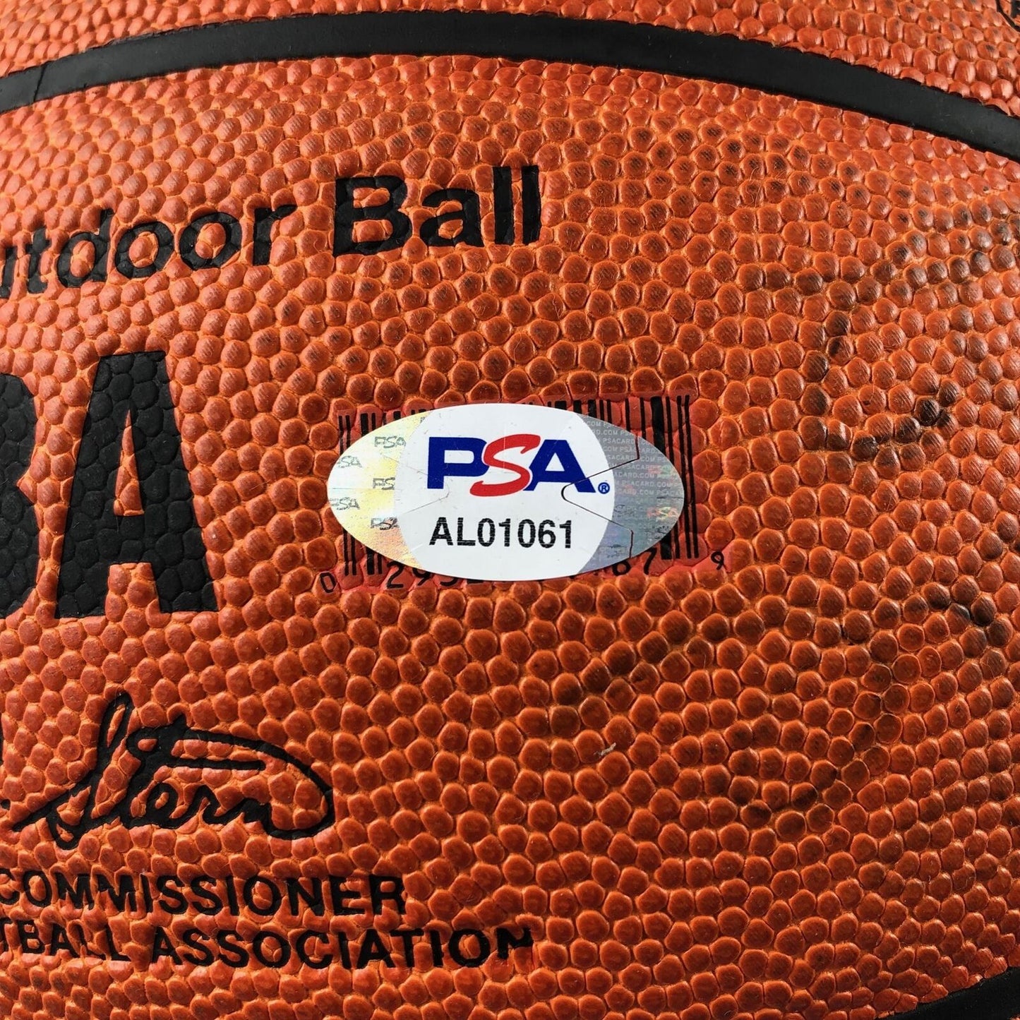 2000-2001 Los Angeles Lakers Team Signed Basketball PSA/DNA Kobe Bryant