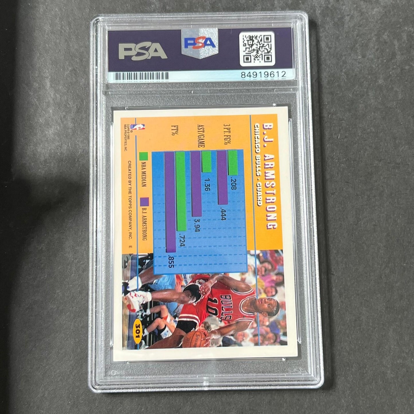1994-95 Topps #301 B. J. Armstrong Signed Card AUTO PSA Slabbed Bulls