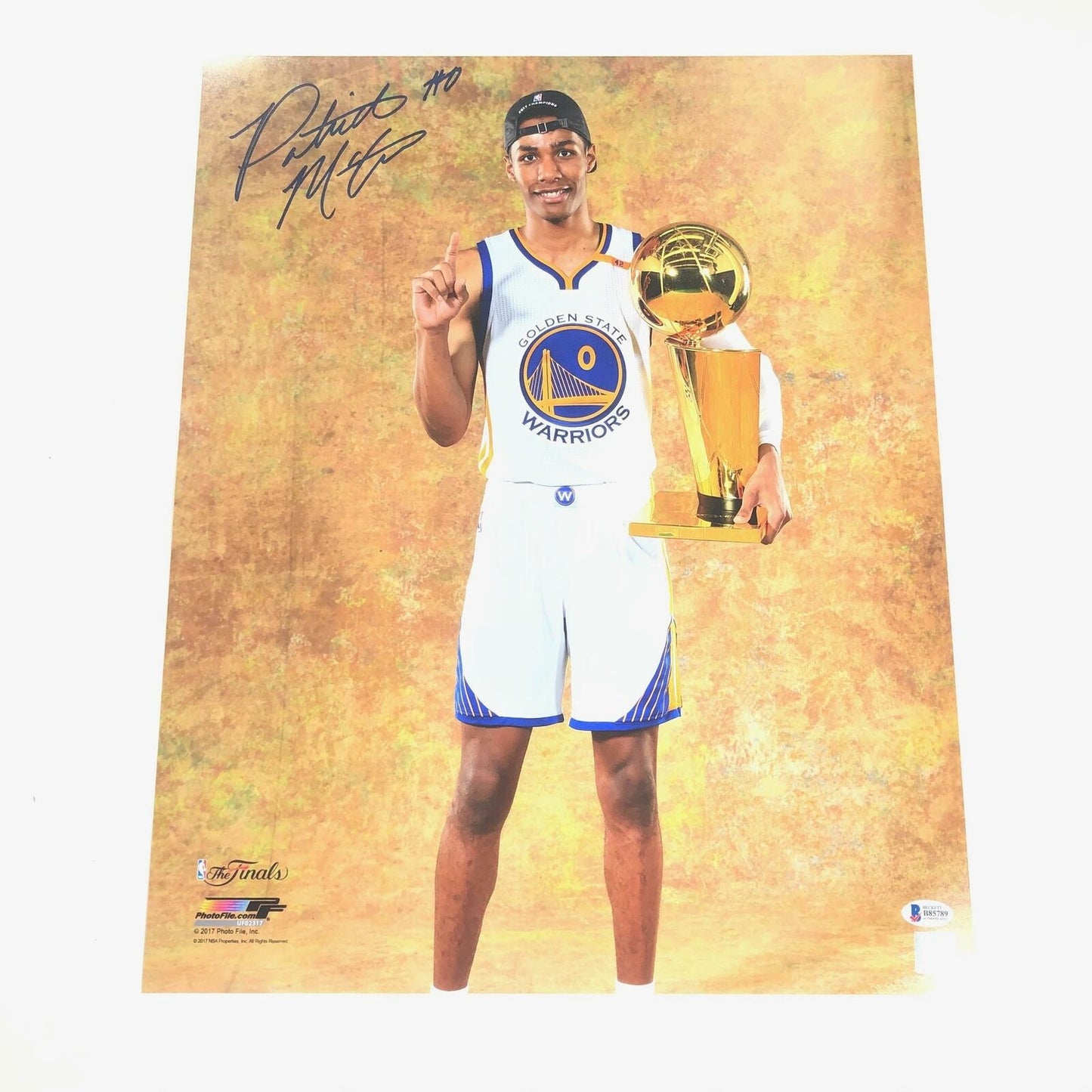 Patrick McCaw signed 16x20 photo BAS Beckett Golden State Warriors Autographed