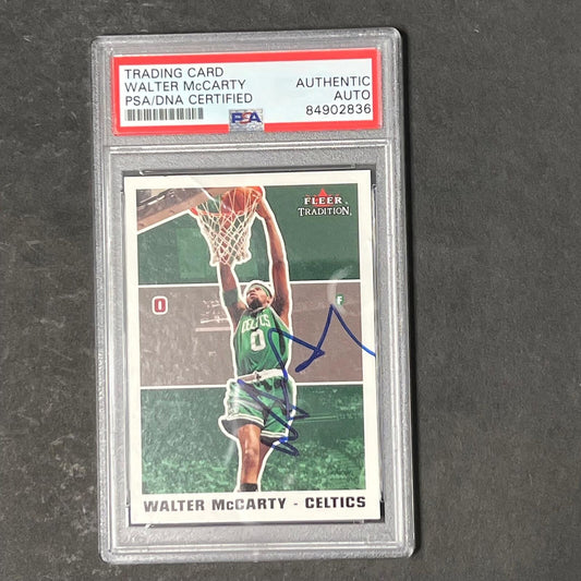 2003-04 Fleer Tradition #212 Walter McCarty Signed Card AUTO PSA/DNA Slabbed Cel