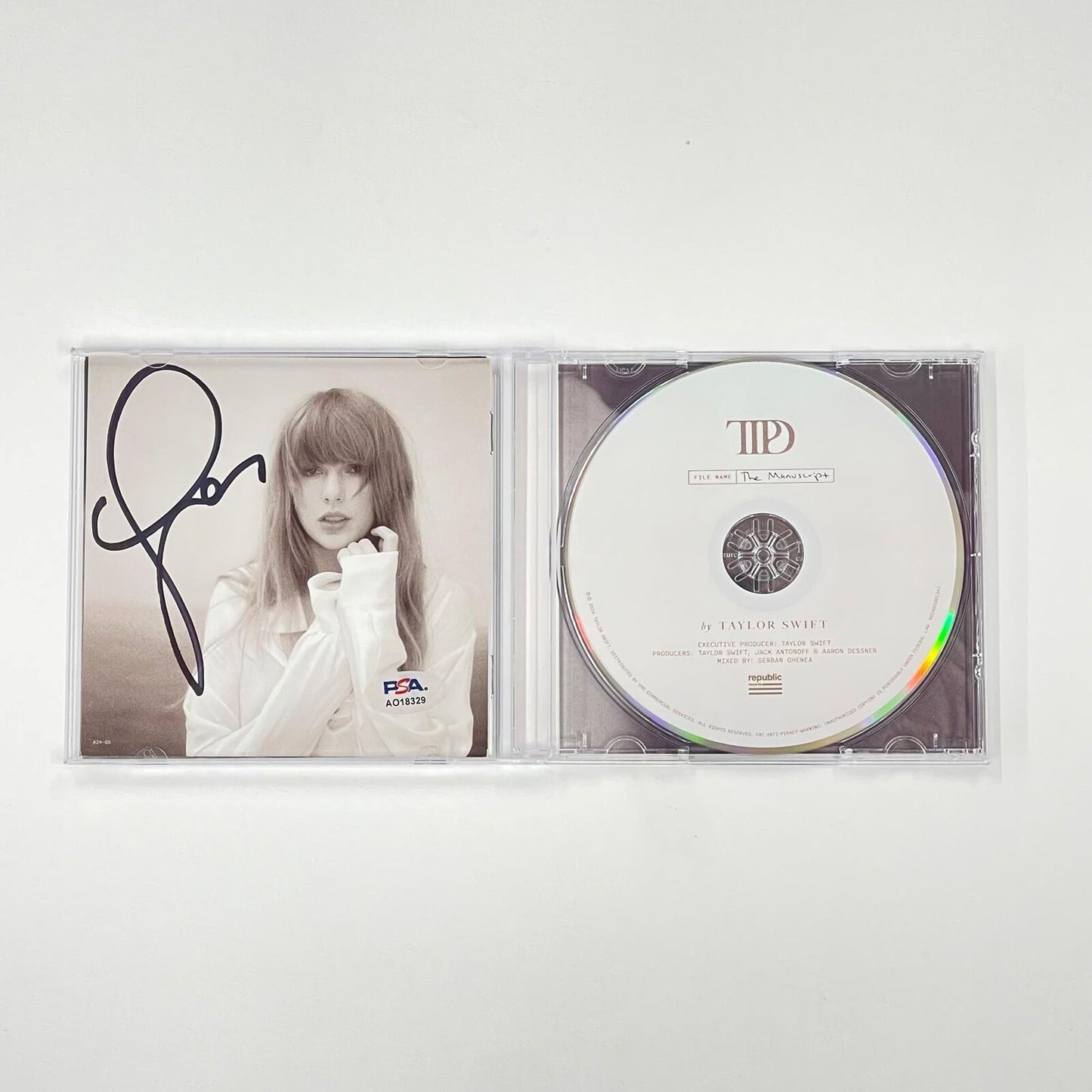 Taylor Swift Signed CD Cover PSA/DNA Autographed The Tortured Poets Department T