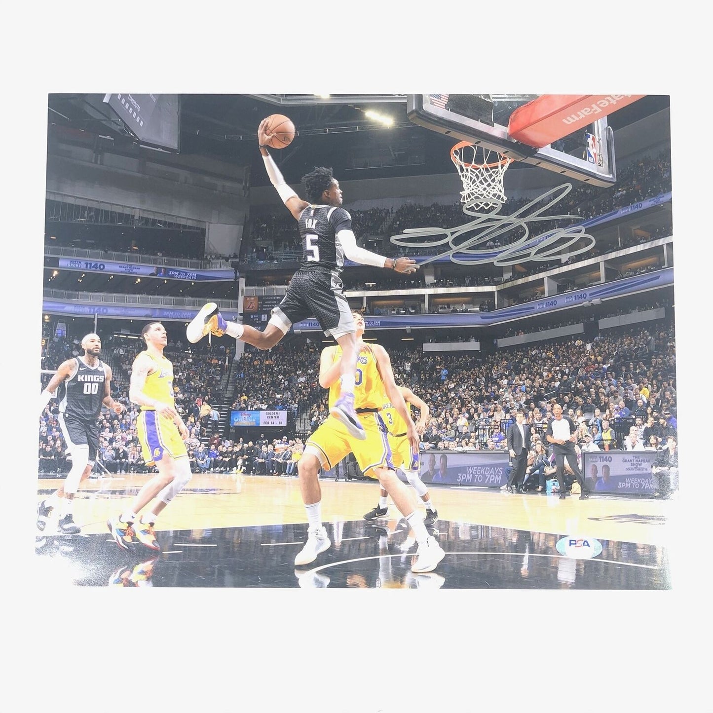 De'Aaron Fox Signed 11x14 photo PSA/DNA Sacramento Kings Autographed