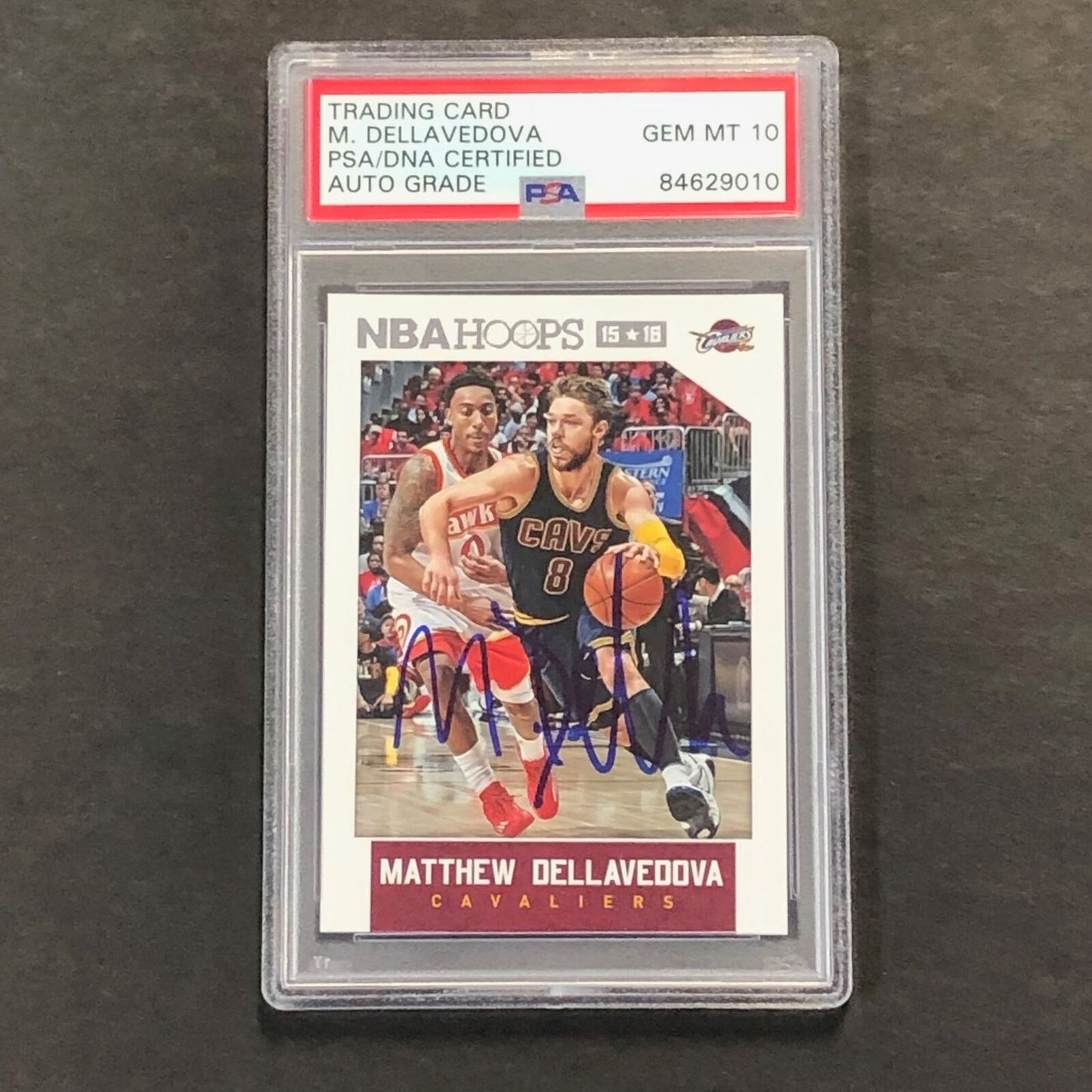 2015-16 NBA Hoops #204 Matthew Dellavedova Signed Card AUTO 10 PSA Slabbed Caval