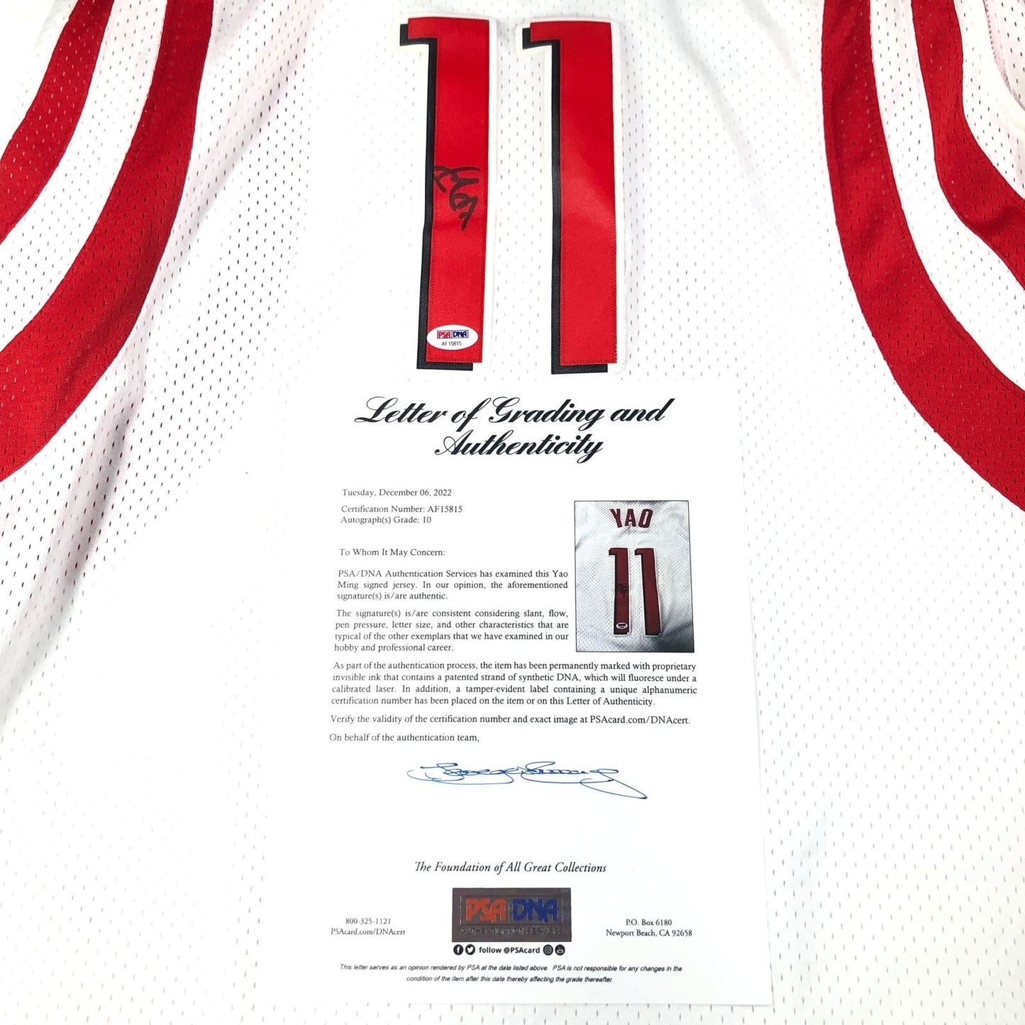 Yao Ming signed jersey PSA/DNA Houston Rockets Auto Grade 10 Autographed