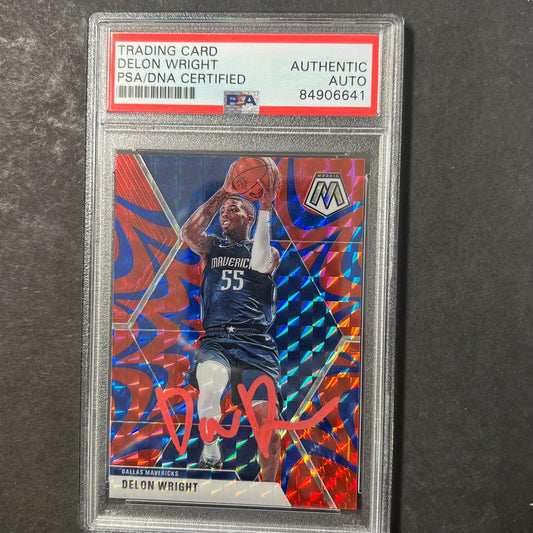 2019-20 Panini Mosaic #94 Delon Wright Signed Card AUTO PSA Slabbed Mavericks