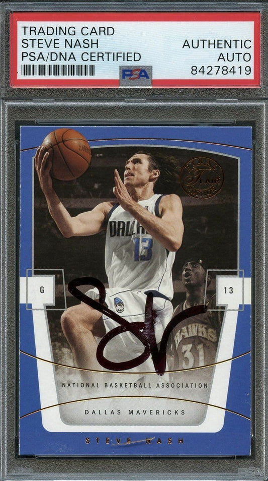 2004 Fleer #5 Steve Nash Signed Card AUTO PSA Slabbed Mavericks