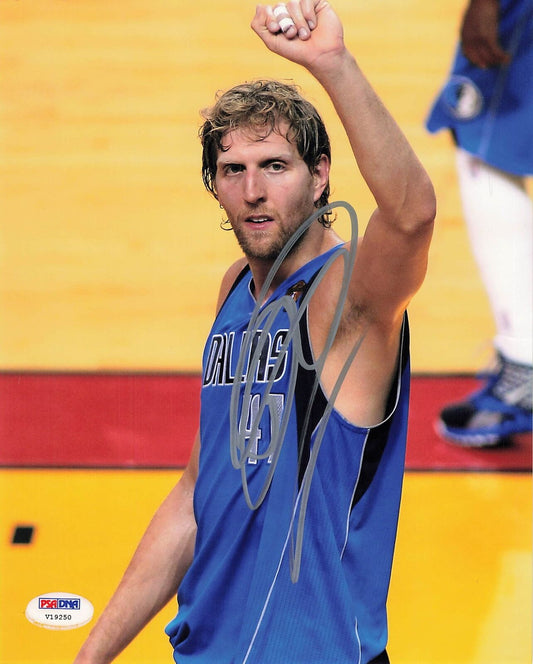 Dirk Nowitzki signed 8x10 photo PSA/DNA Dallas Mavericks Autographed