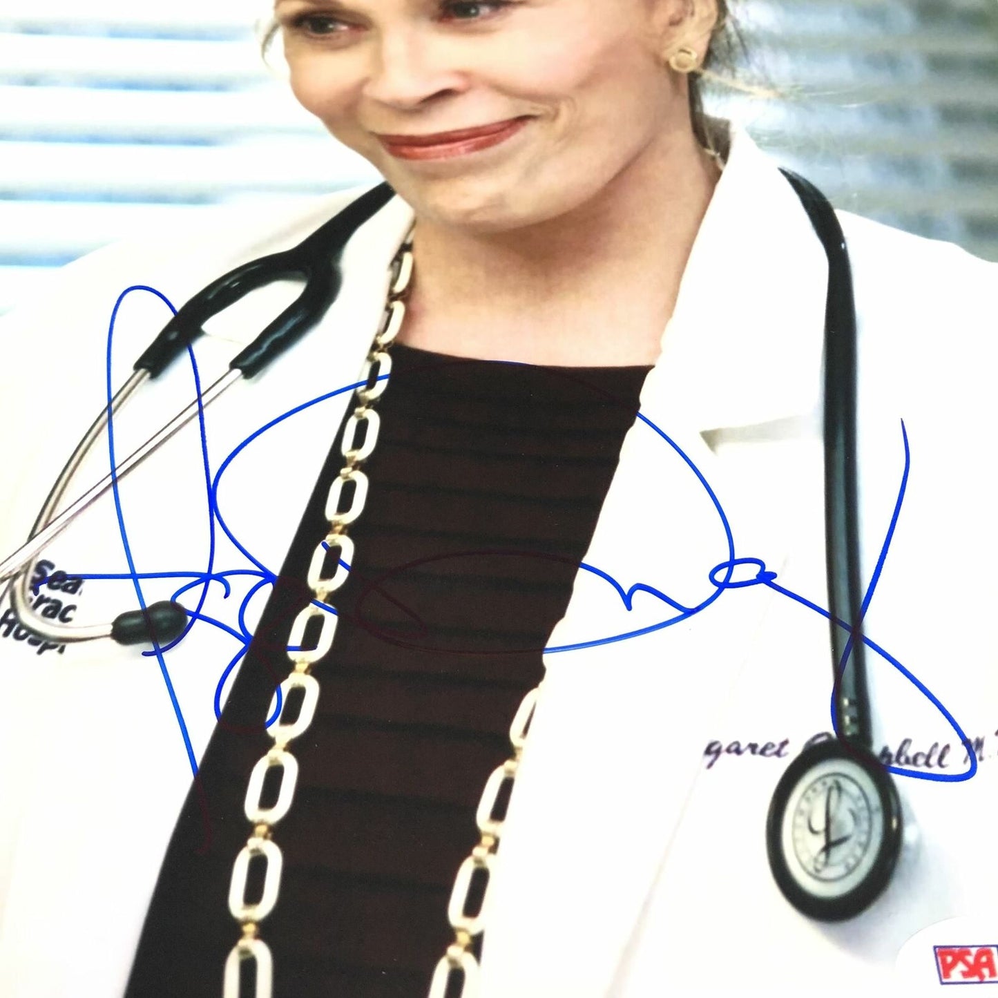 Faye Dunaway signed 8x10 photo PSA/DNA Autographed