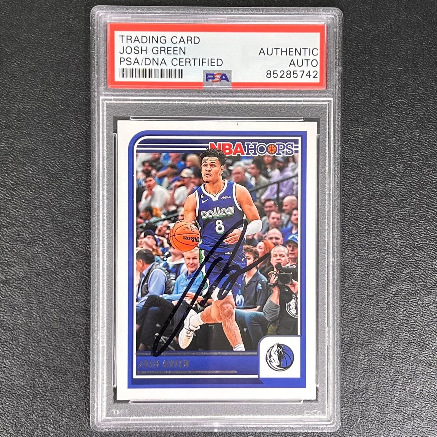 2023-24 Panini NBA Hoops #68 Josh Green Signed Card AUTO PSA/DNA Slabbed Maveric