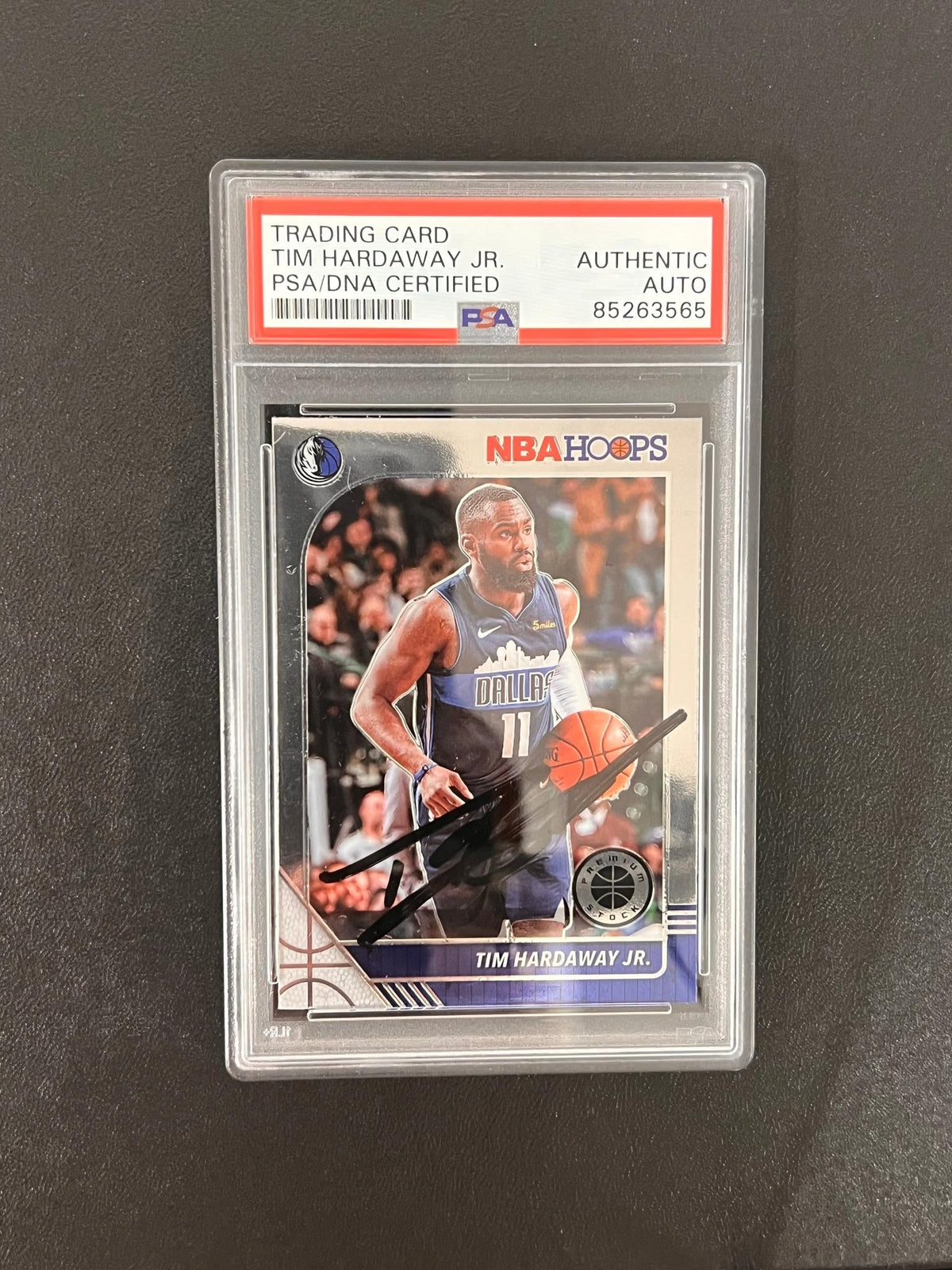 2019-20 Panini NBA Hoops #41 Tim Hardaway Jr. Signed Card AUTO PSA Slabbed Maver