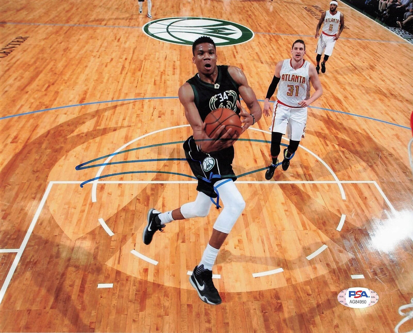 Giannis Antetokounmpo signed 8x10 photo PSA/DNA Milwaukee Bucks Autographed