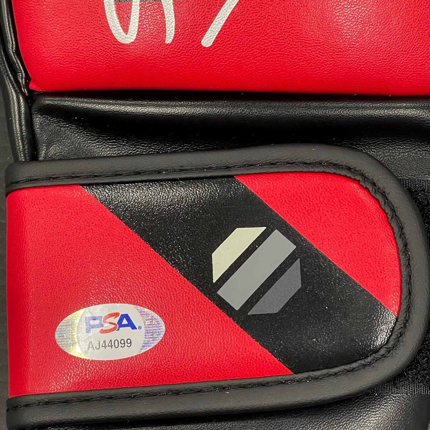 Kamaru Usman Signed Glove PSA/DNA Autographed UFC