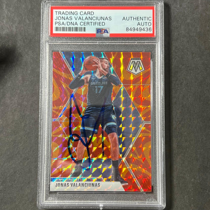 2019-20 Panini Mosaic #86 Jonas Valanciunas Signed Card AUTO PSA Slabbed Grizzli