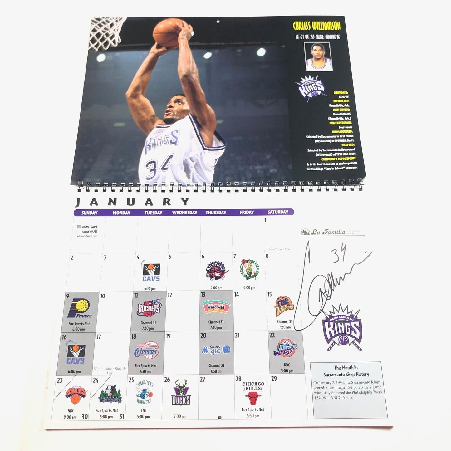 2000 Sacramento Kings Signed Calendar PSA/DNA Autographed