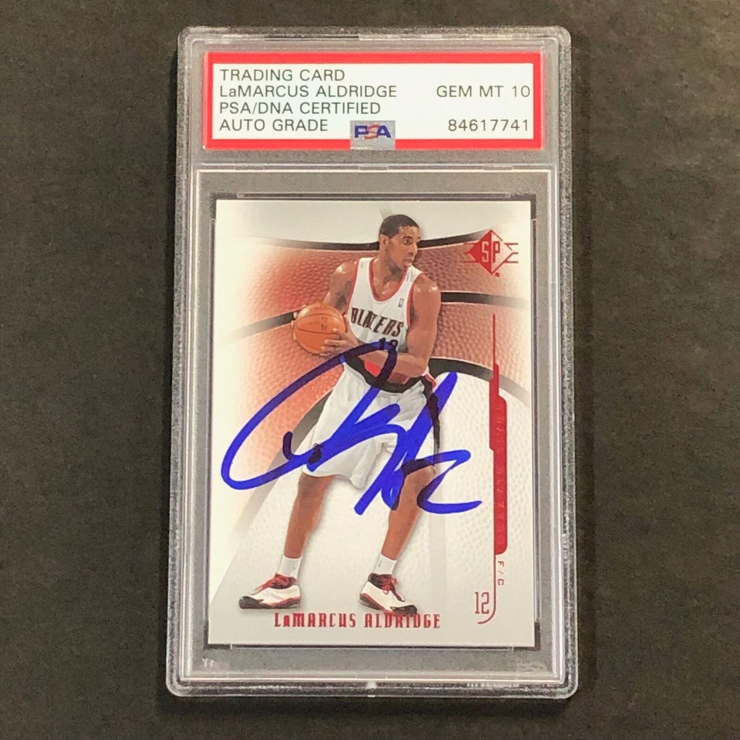 2008-09 SP AUTHENTIC #40 LaMarcus Aldridge Signed Card AUTO 10 PSA Slabbed Trail