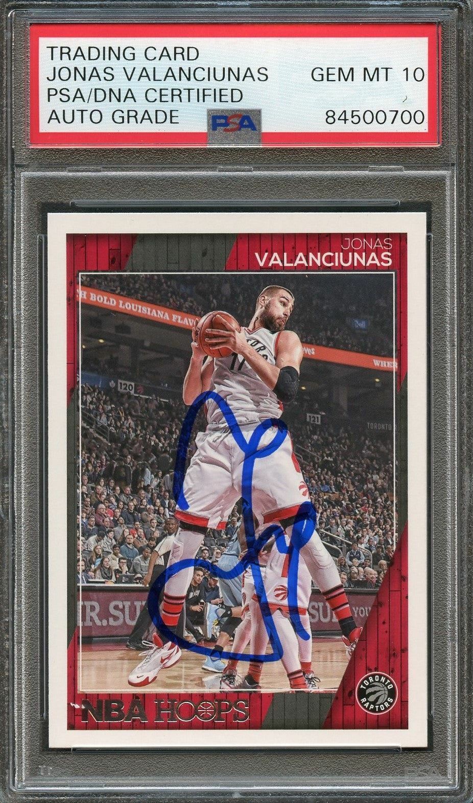 2016-17 NBA Hoops #112 Jonas Valanciunas Signed Card AUTO 10 PSA Slabbed Raptors