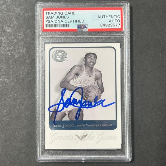2001 Fleer #69 Sam Jones Auto Signed Card PSA/DNA Encapsulated Boston Celtics No