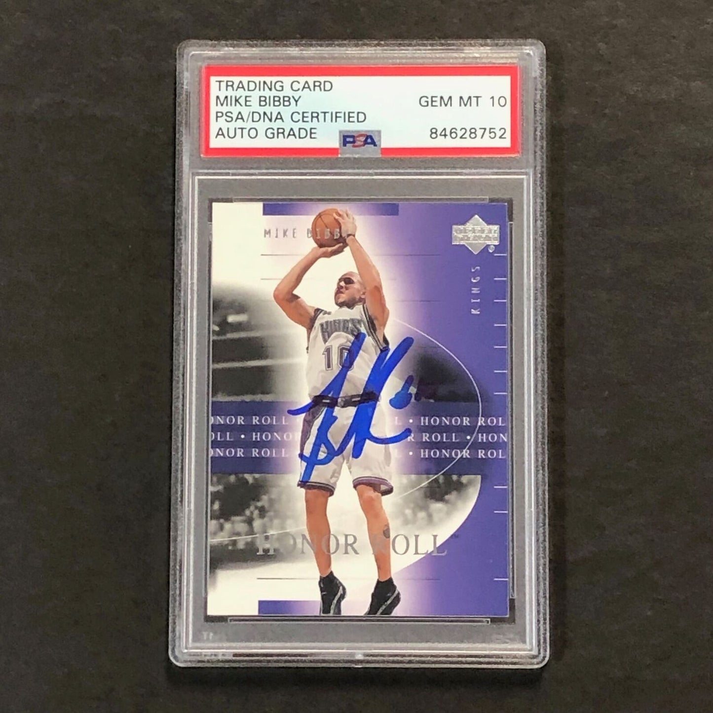 2001-02 Upper Deck Honor Roll #75 Mike Bibby Signed Card AUTO 10 PSA Slabbed Kin