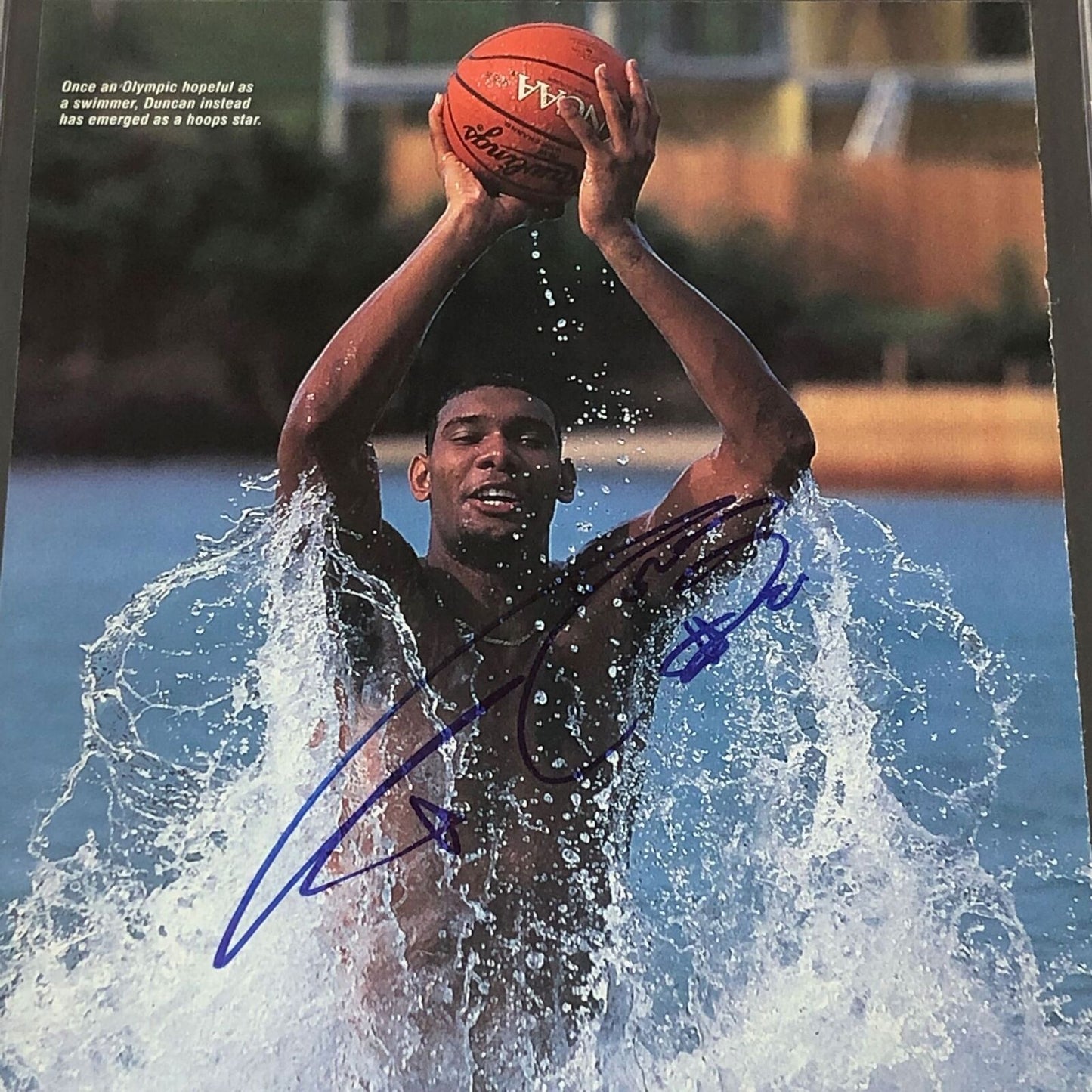 Tim Duncan signed 8x10 photo PSA/DNA Encapsulated Auto Grade 9