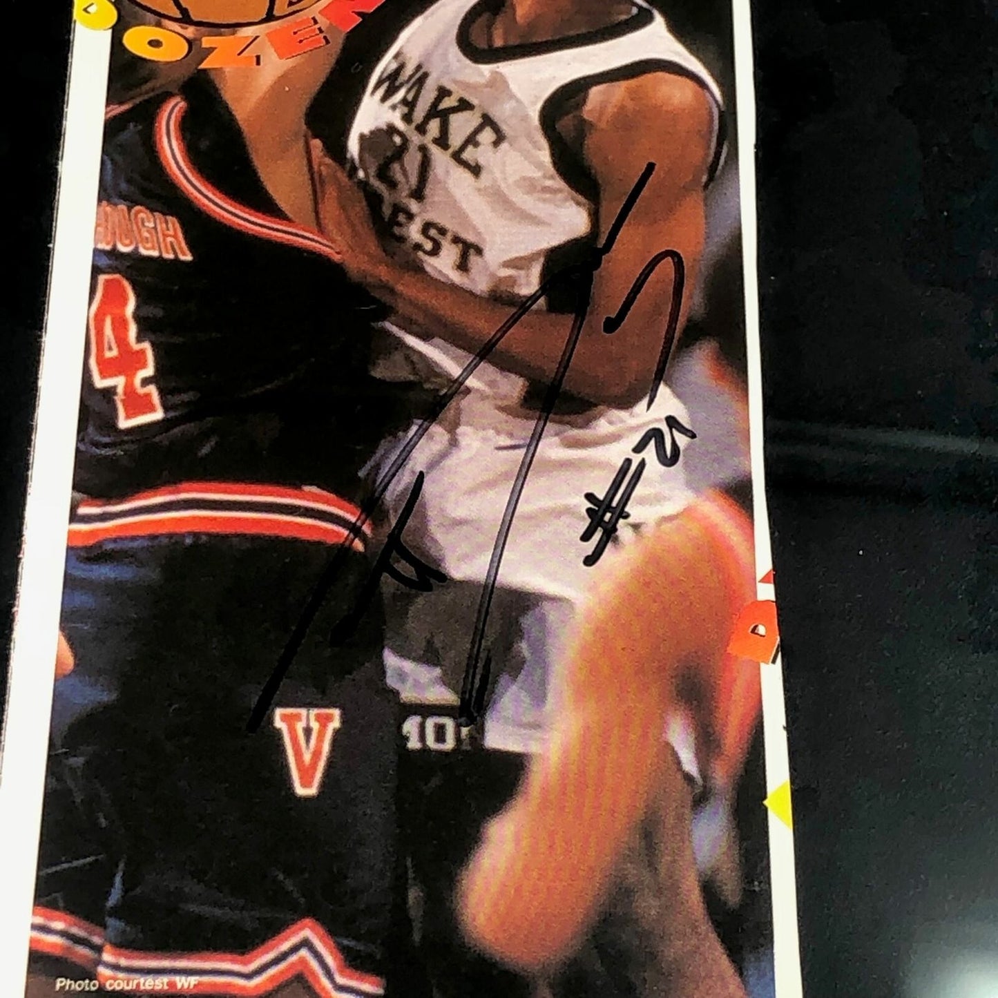 Tim Duncan signed magazine photo PSA Encapsulated San Antonio Spurs Autographed