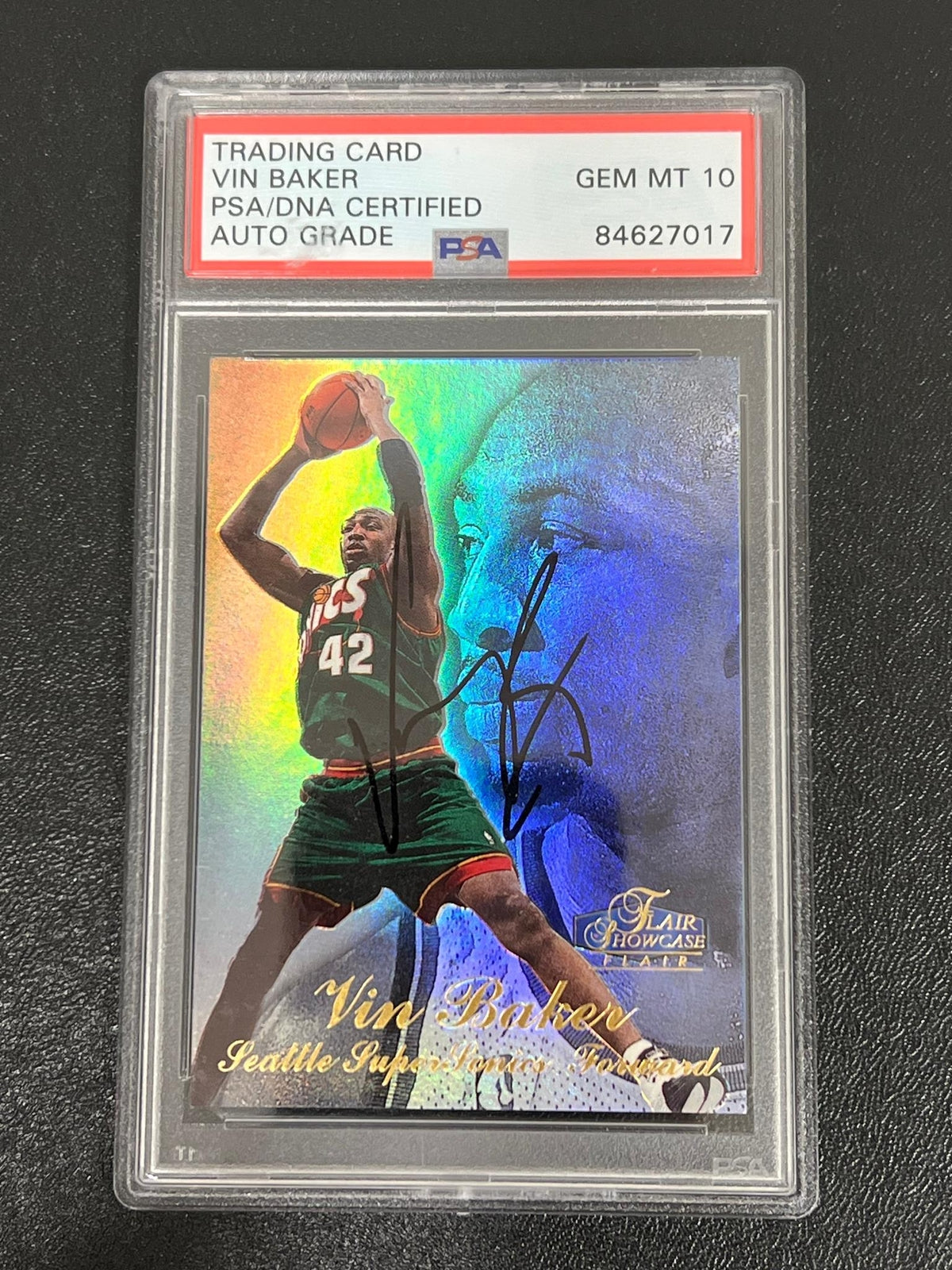 1998 Fleer Flair Showcase Vin Baker Signed Card PSA/DNA Slabbed Seattle Super So