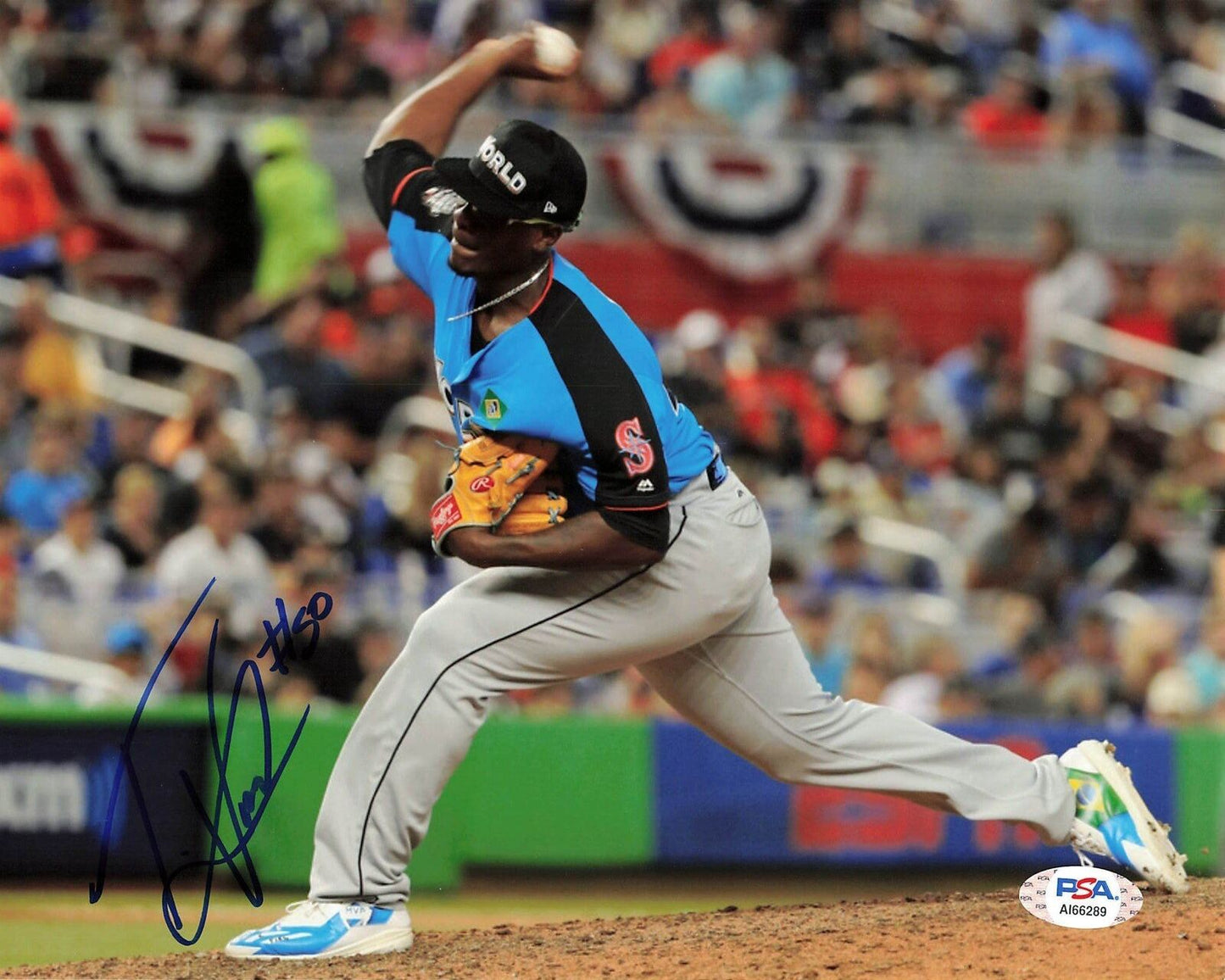 Thyago Vieira signed 8x10 photo Seattle Mariners PSA/DNA Autographed