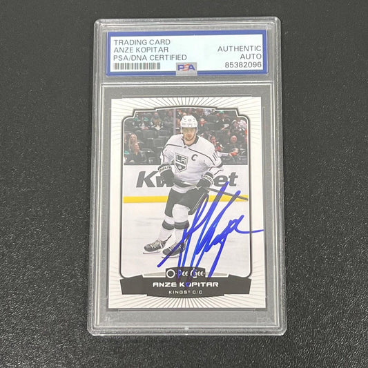 2022-23 O Pee Chee #19 Anze Kopitar Signed Card AUTO PSA/DNA slabbed Kings