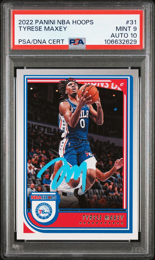 2022 Panini NBA Hoops #31 Tyrese Maxey signed card PSA 9 Auto 10