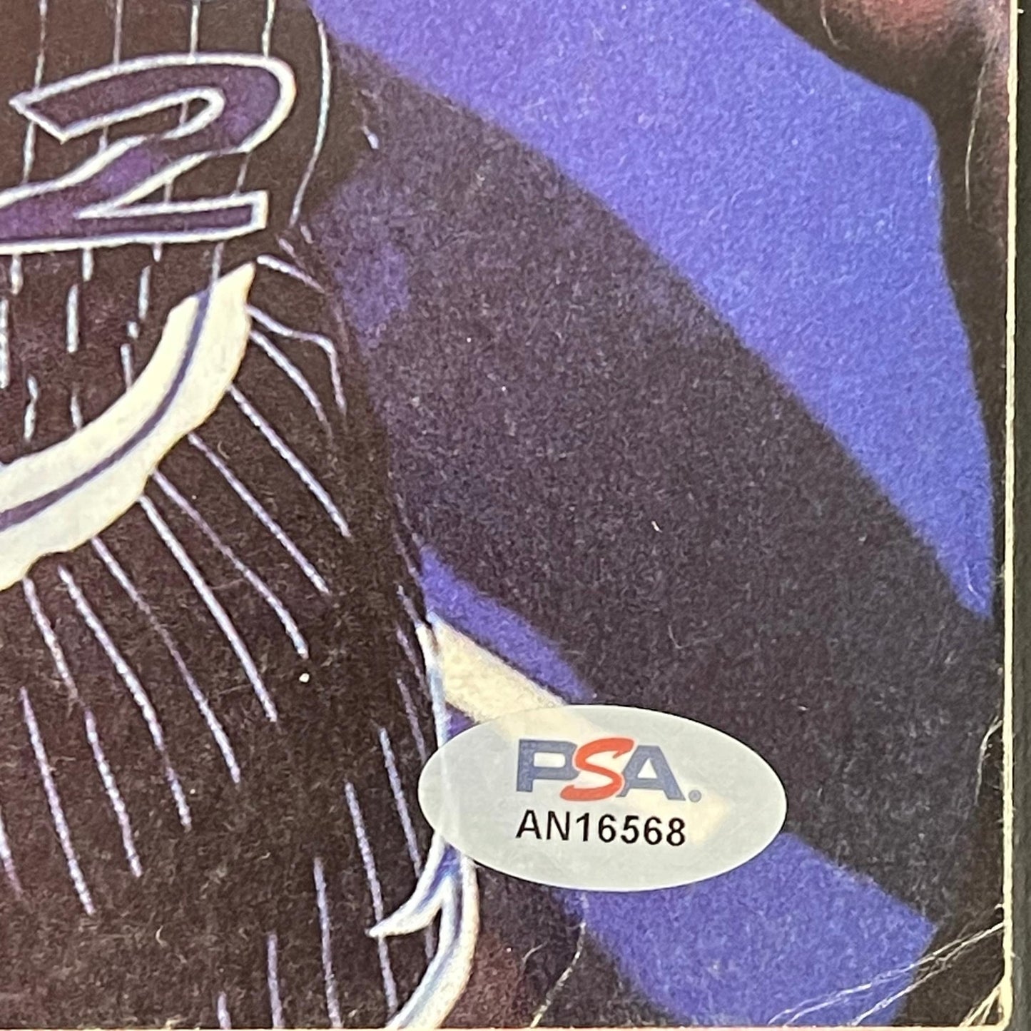 Shaquille O'Neal Signed SI Magazine PSA/DNA Authentic