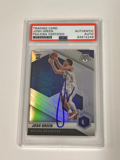 2020-21 Panini Mosaic RC #230 Josh Green Signed Card AUTO PSA/DNA Slabbed RC Mav
