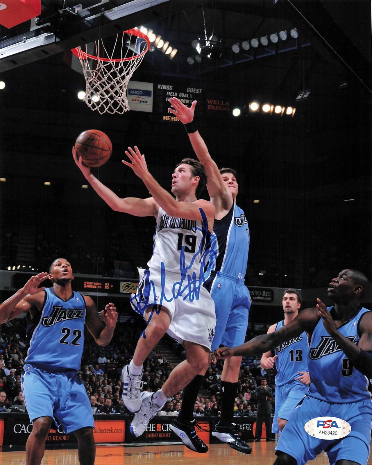 Beno Udrih signed 8x10 photo PSA/DNA Sacramento Kings Autographed