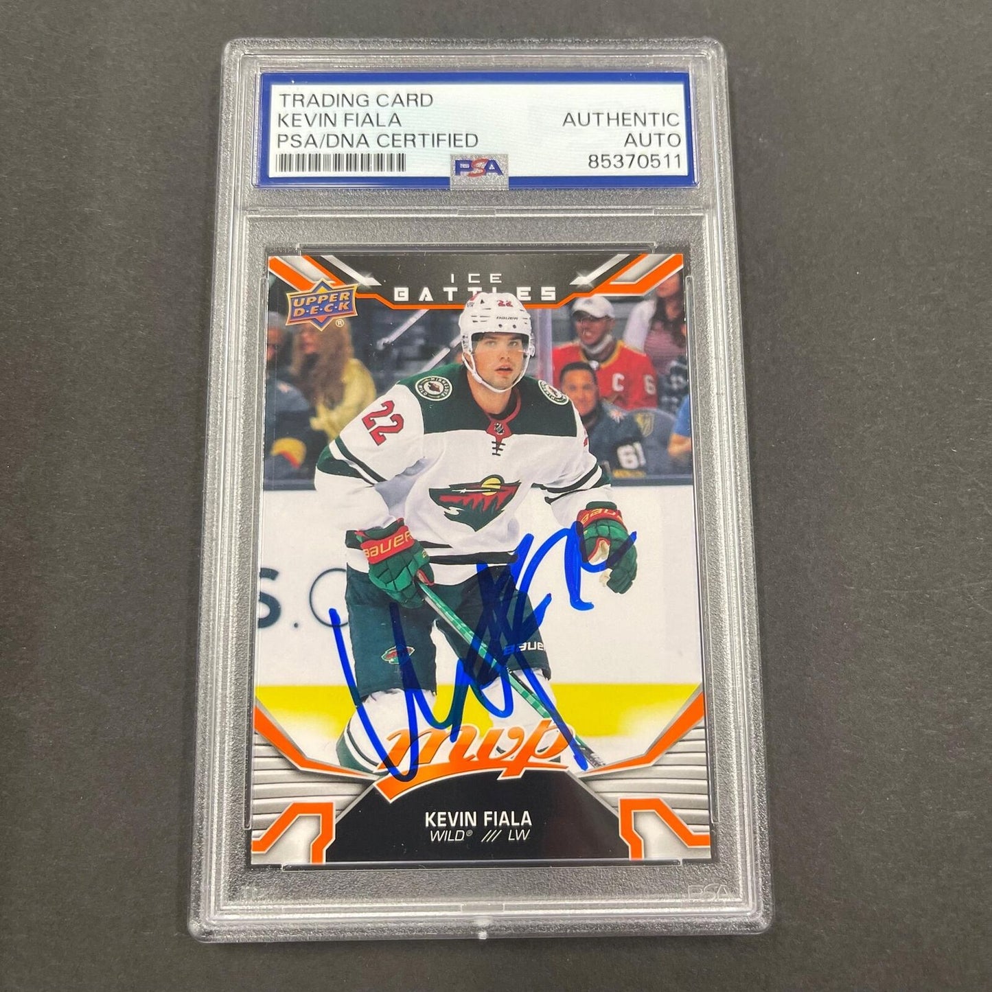 2022-23 Upper Deck #184 Kevin Fiala Signed Card AUTO PSA slabbed Wild