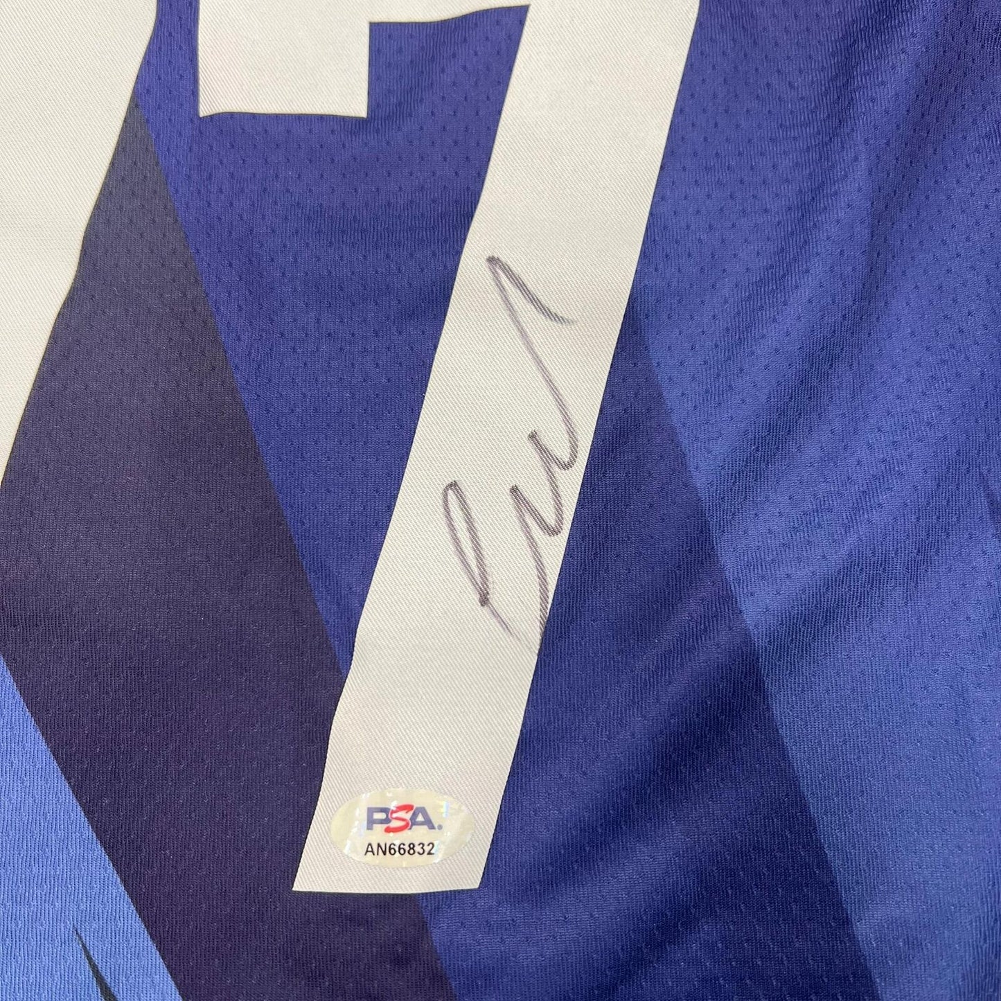 Luka Doncic signed Slovenia jersey PSA/DNA Los Angeles Lakers Autographed