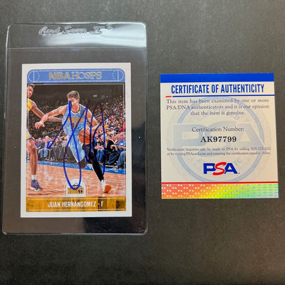 2017-18 NBA Hoops #148 Juan Hernangomez Signed Card PSA Nuggets