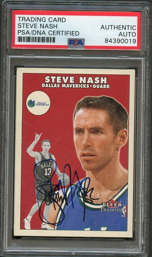 2000-01 Fleer Tradition #24 Steve Nash Signed Card AUTO PSA Slabbed Mavericks