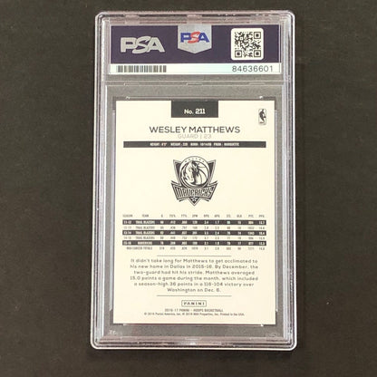 2016-17 NBA Hoops #211 Wesley Matthews Signed Card AUTO PSA Slabbed Mavericks