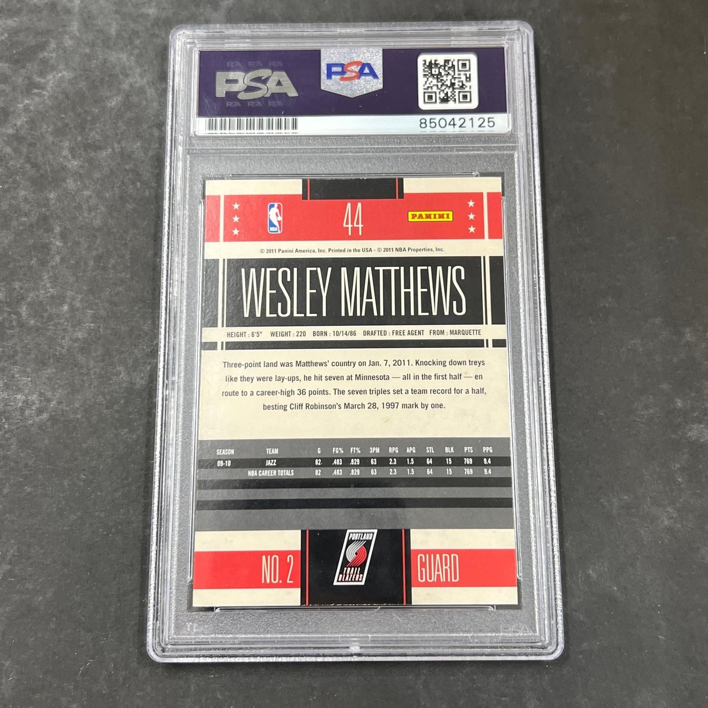 2011 Panini Classics #44 Wesley Matthews Signed Card AUTO PSA Slabbed Trailblaze