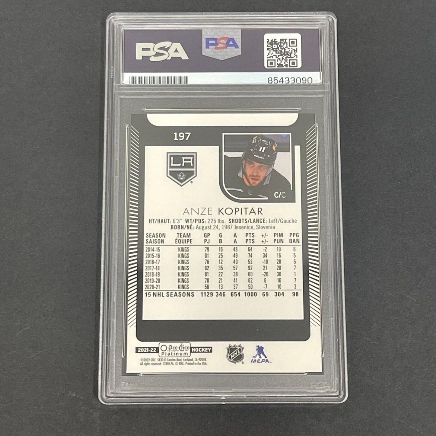 2022-23 O Pee Chee #197 Anze Kopitar Signed Card AUTO PSA/DNA slabbed Kings