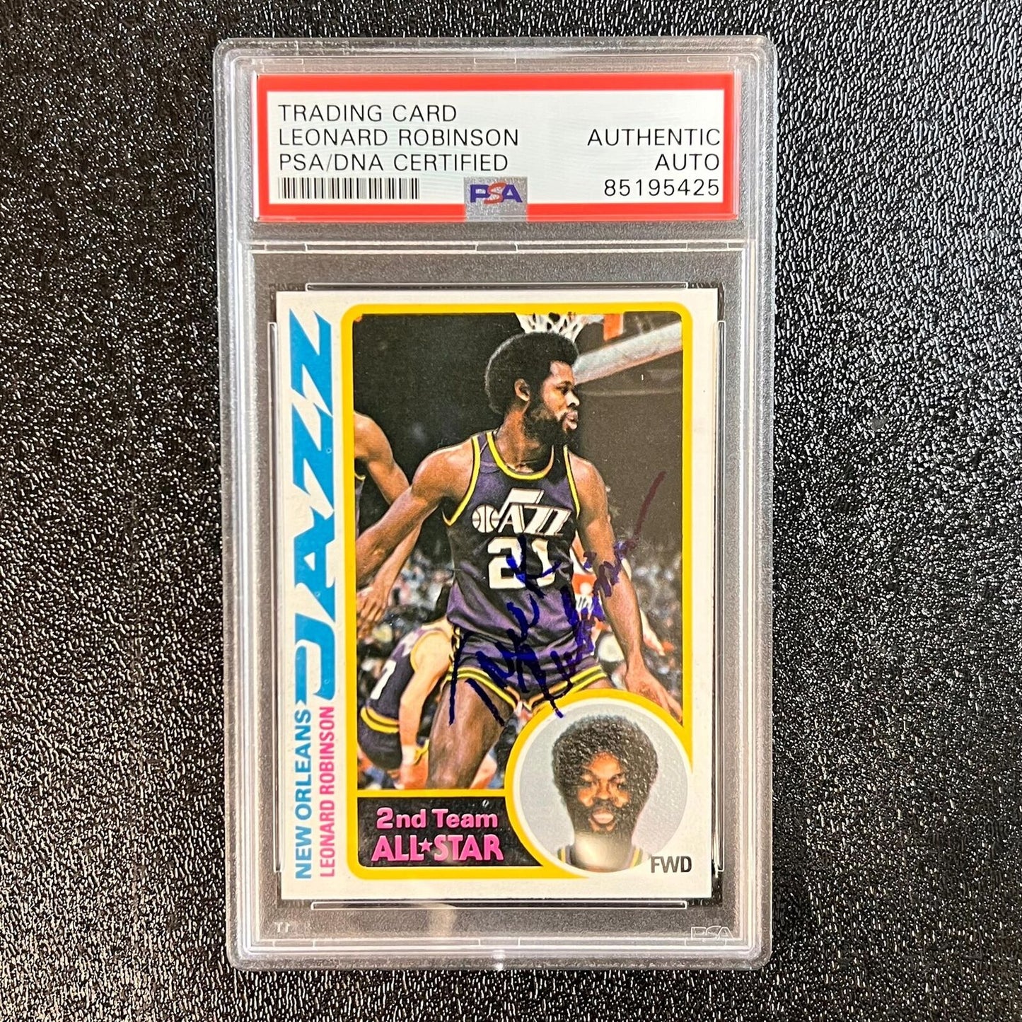 1969 TOPPS #30 Leornard Robinson Signed Card PSA Slabbed Auto Jazz