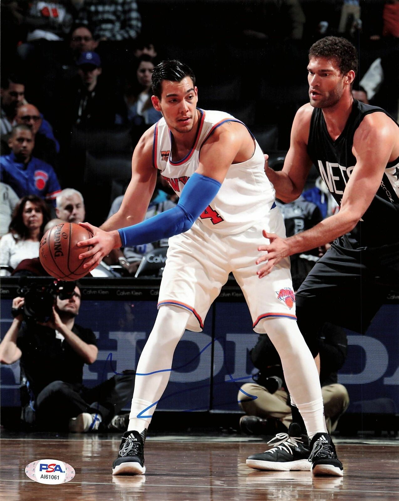 WILLY HERNANGOMEZ signed 8x10 photo PSA/DNA New York Knicks Autographed Jazz