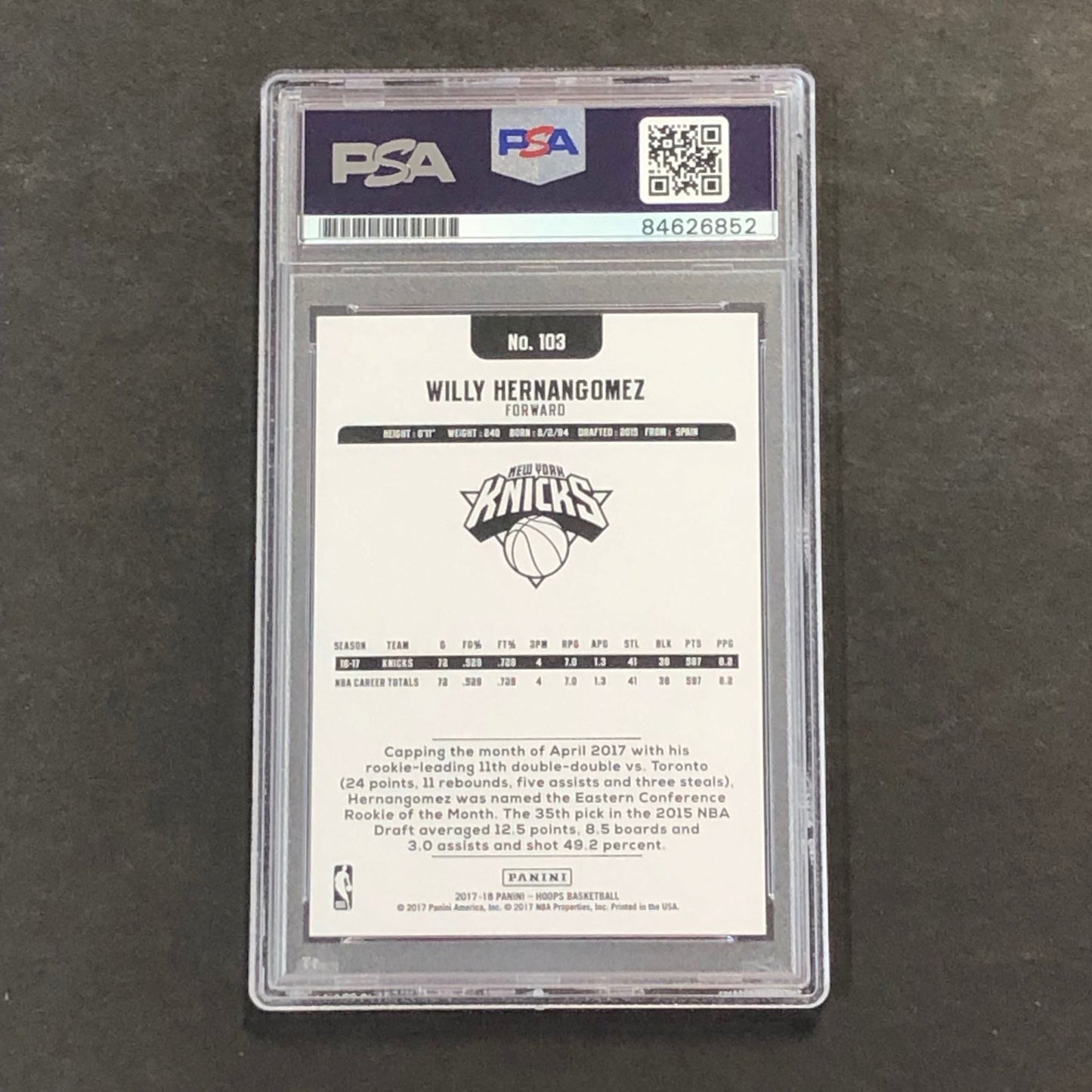2017-18 NBA Hoops #103 Willy Hernangomez Signed Card AUTO 10 PSA Slabbed Knicks
