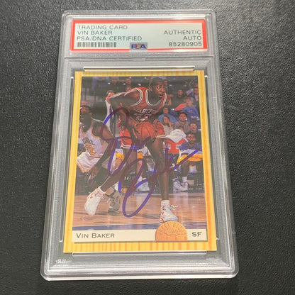 1993 Classic #5 Vin Baker Signed Card PSA/DNA Slabbed Bucks